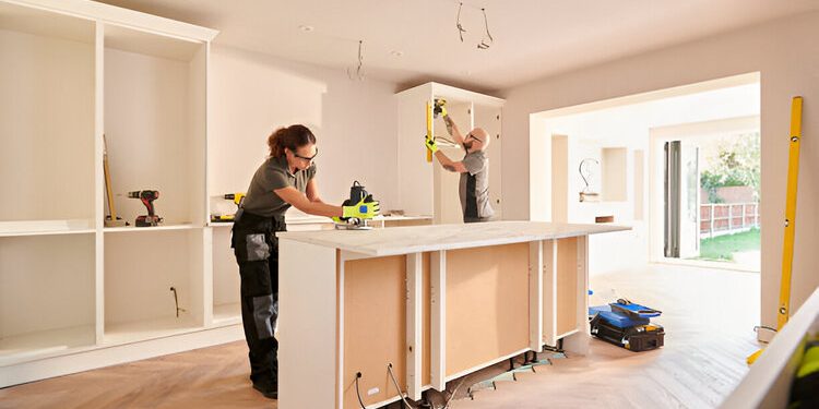 DIY or Hire a Pro Making the Right Choice DIY or Hire a Pro Making the Right Choice